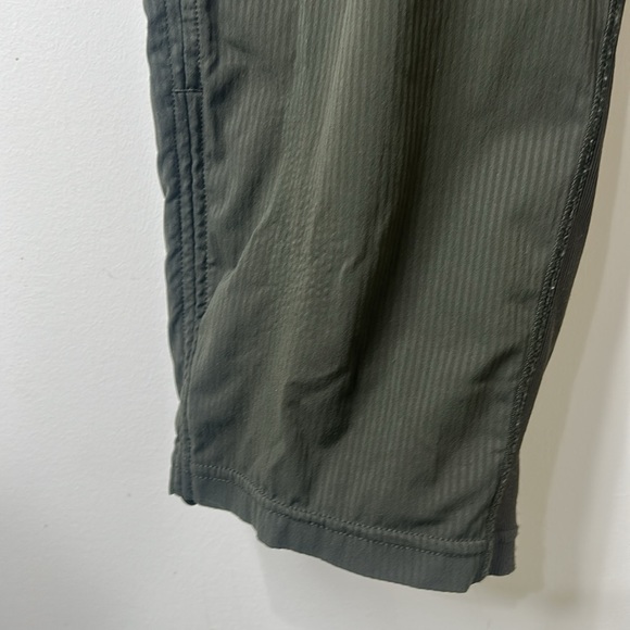 Lululemon Dance Studio Crop Pants *25" Dark Olive Green Size 10 - Picture 10 of 16